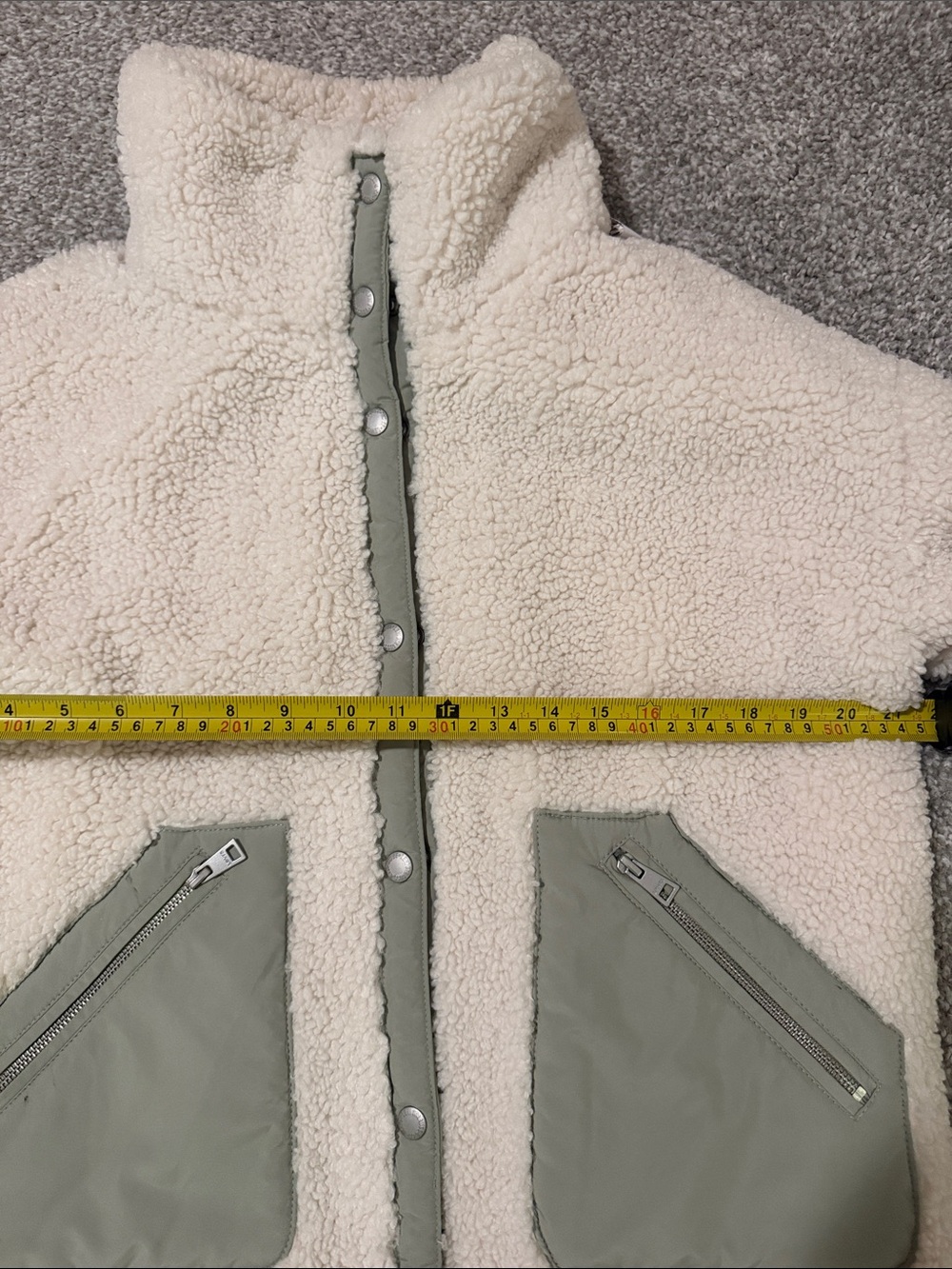 Levi's Women’s Stand Collar Sherpa Teddy Jacket Cream Olive Size S - Picture 3 of 5